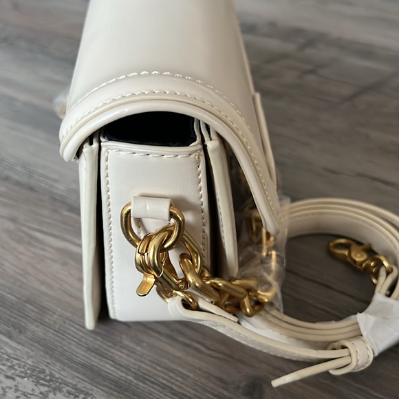 Zara Cross body bag with metal handle trim - Picture 7 of 10